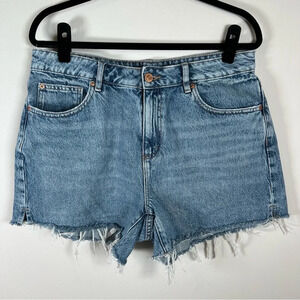 Garage Women's Vintage Cutoff Jean Shorts Blue Medium Wash Denim Classic Sz 32x4